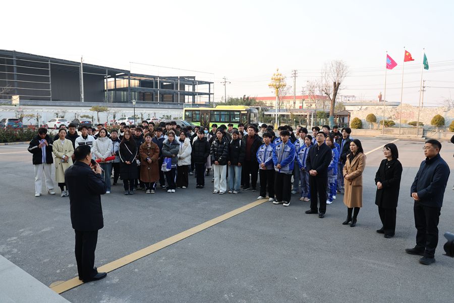 893A5781.JPG 893A5781.JPG